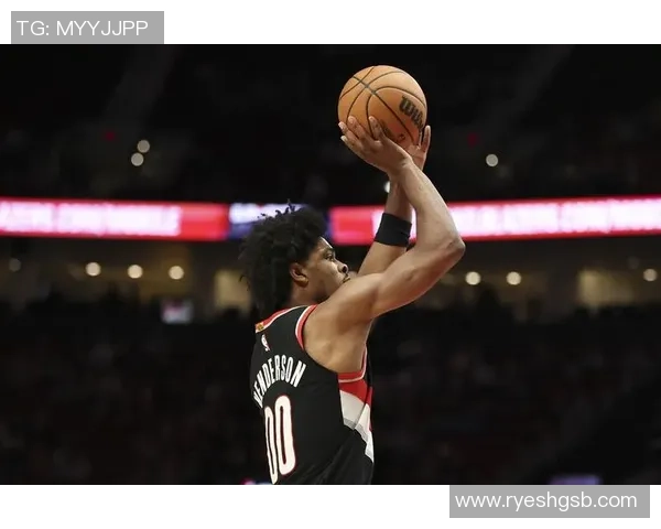 斯库特亨德森的篮球之路：从新星到未来的NBA巨星之旅